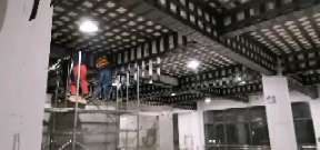 冕宁一商场梁，楼板碳纤维加固施工